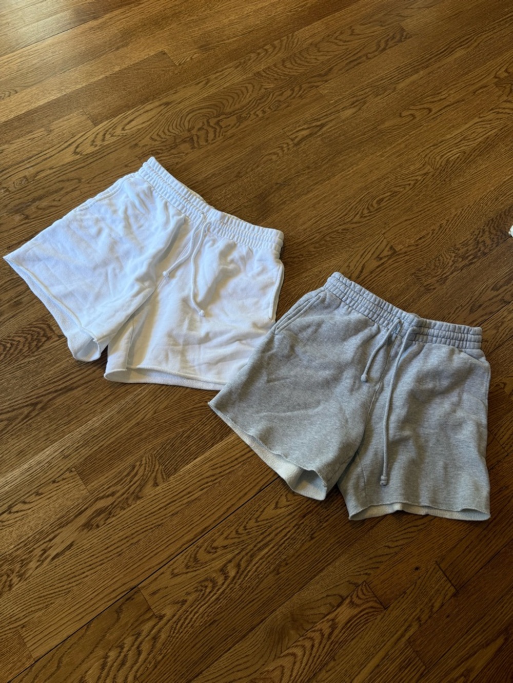 Aritzia TNA Boyfriend Shorts - White & Light Gray